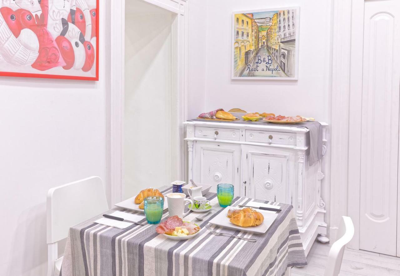 B&B Rest A Napoli Ngoại thất bức ảnh