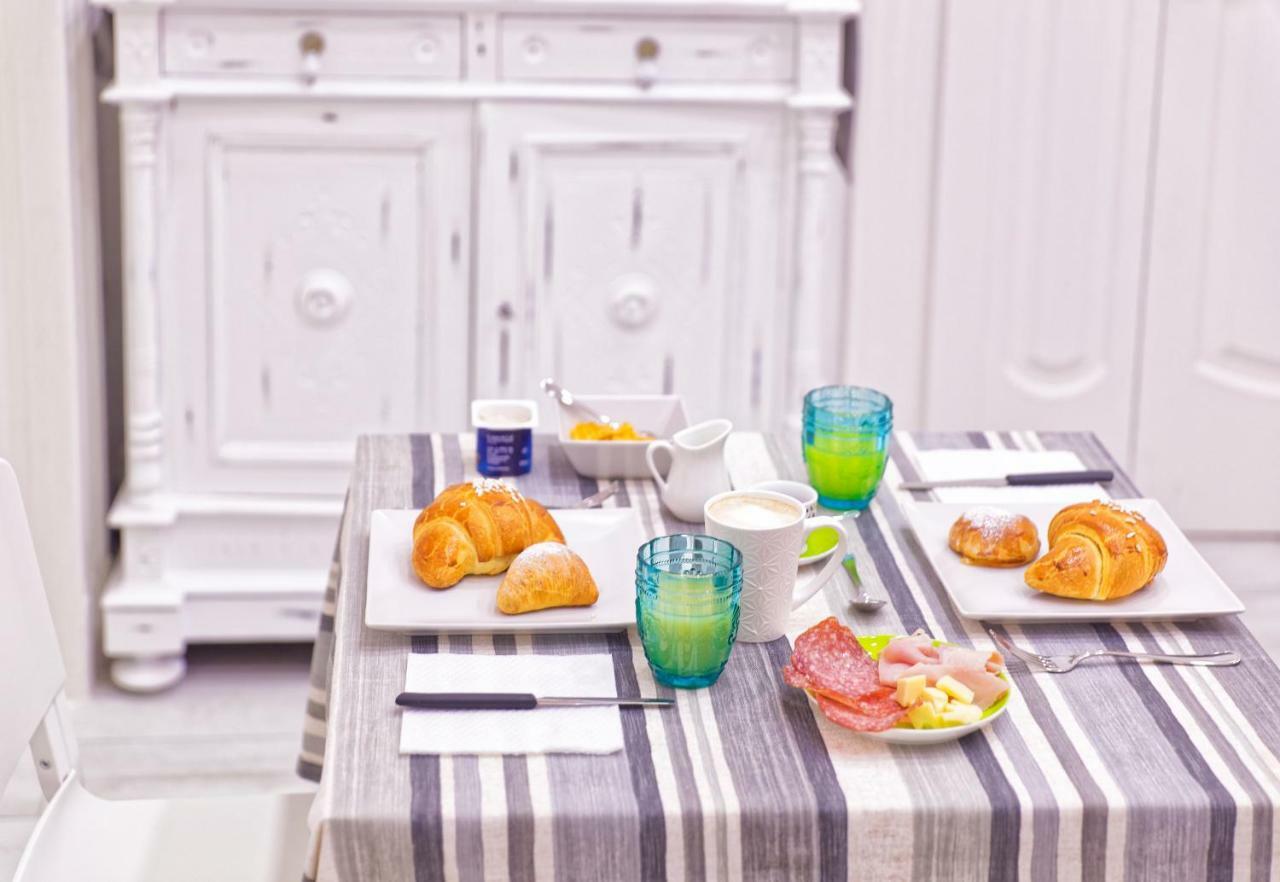 B&B Rest A Napoli Ngoại thất bức ảnh