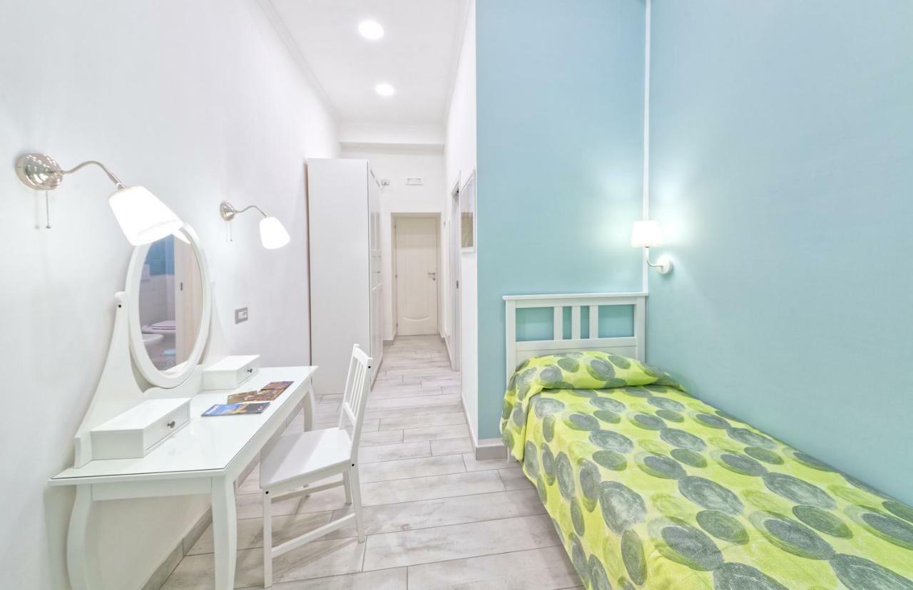 B&B Rest A Napoli Ngoại thất bức ảnh