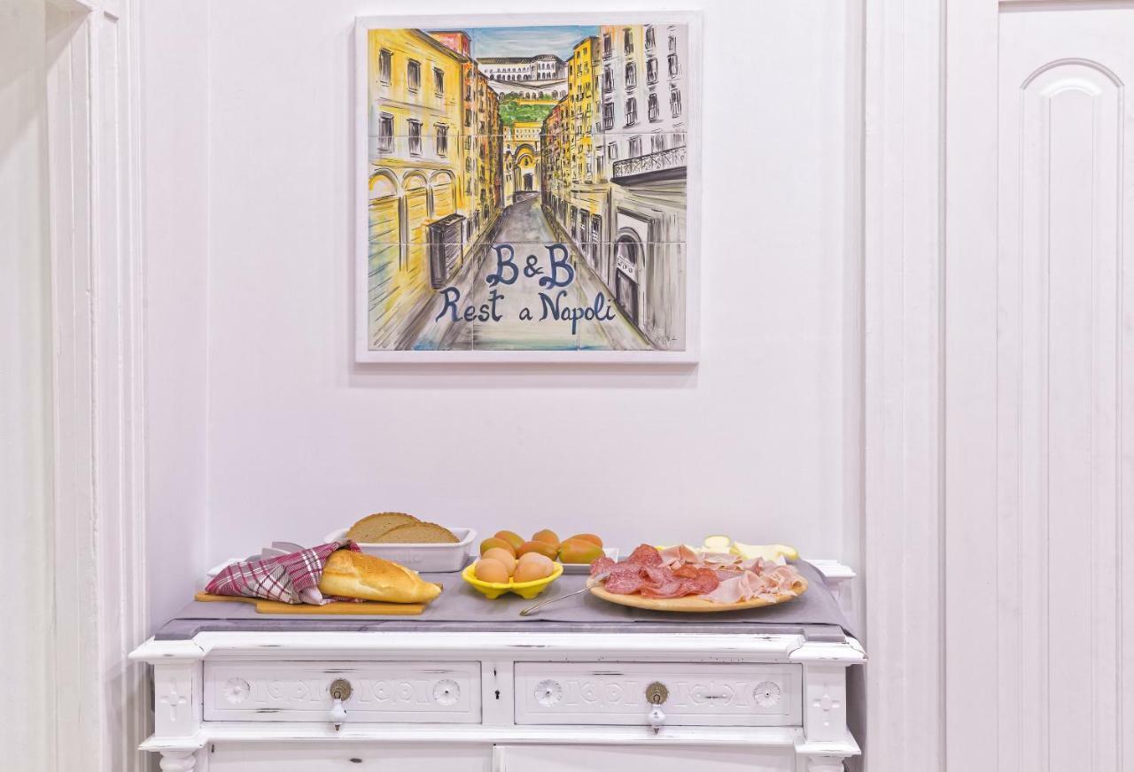 B&B Rest A Napoli Ngoại thất bức ảnh